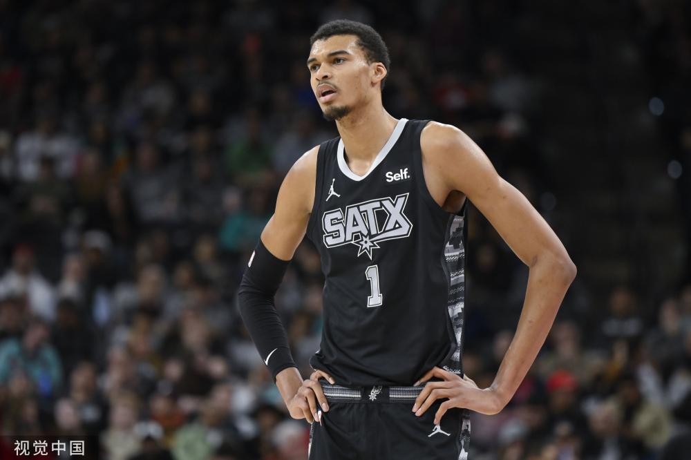 脚不仅在场 脚不仅在场